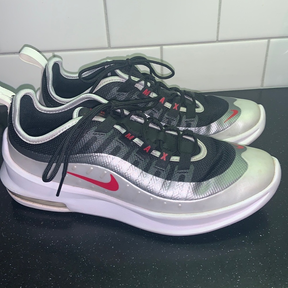 Nike Air Max Size 6.5 Y